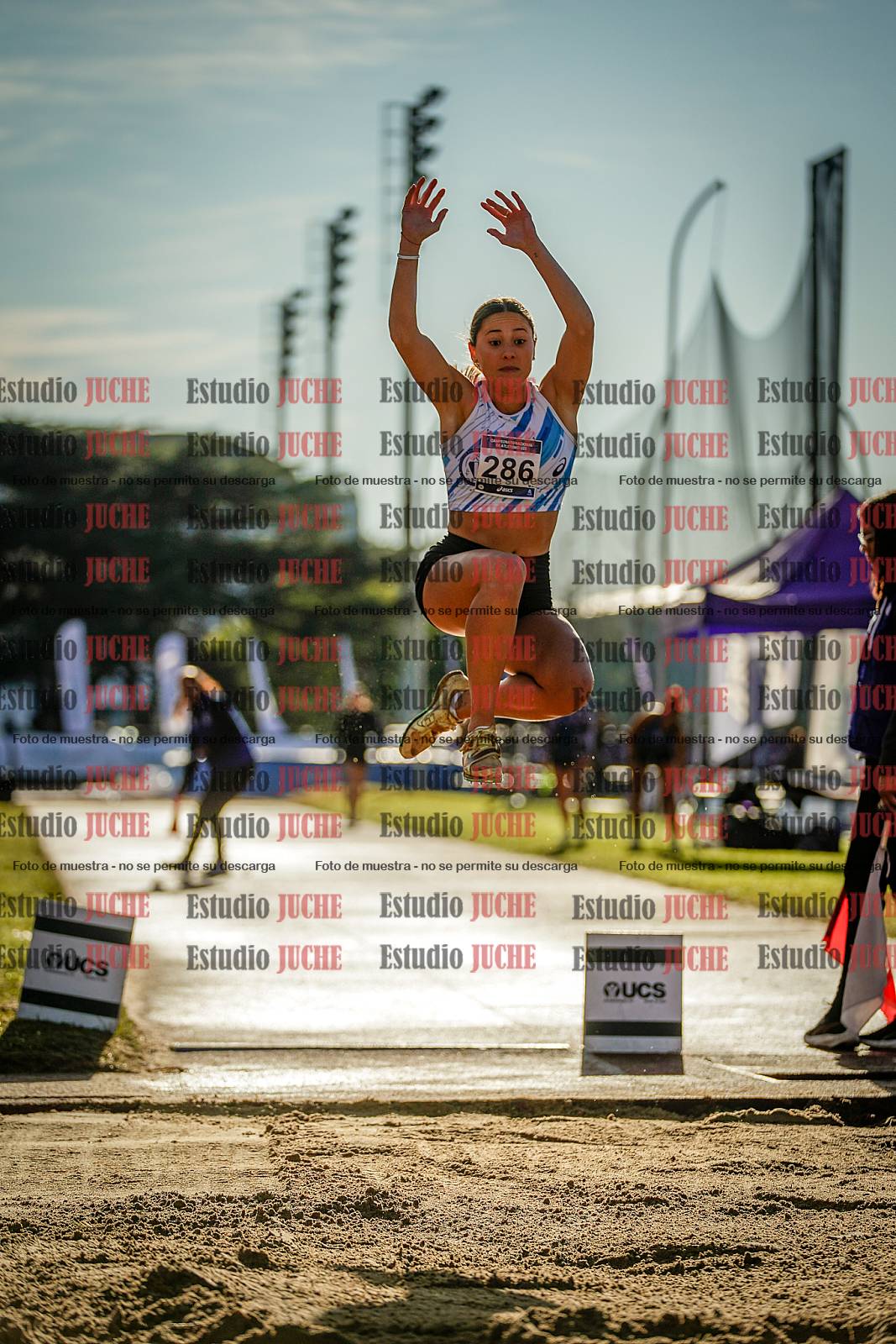 Fotos del salto en largo de mujeres - heptatlón 5