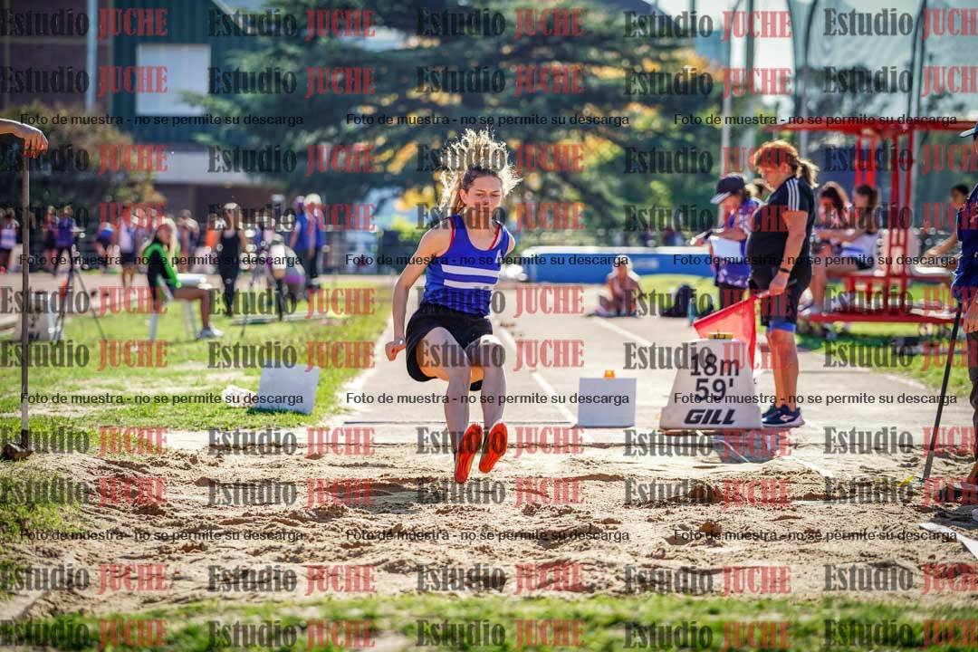 Fotos del salto en largo de mujeres - incluye U16