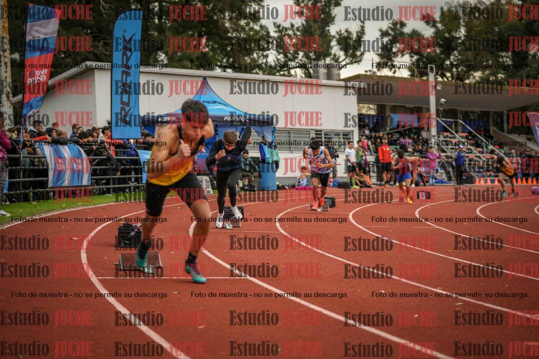 Fotos de los 400 m con vallas de varones