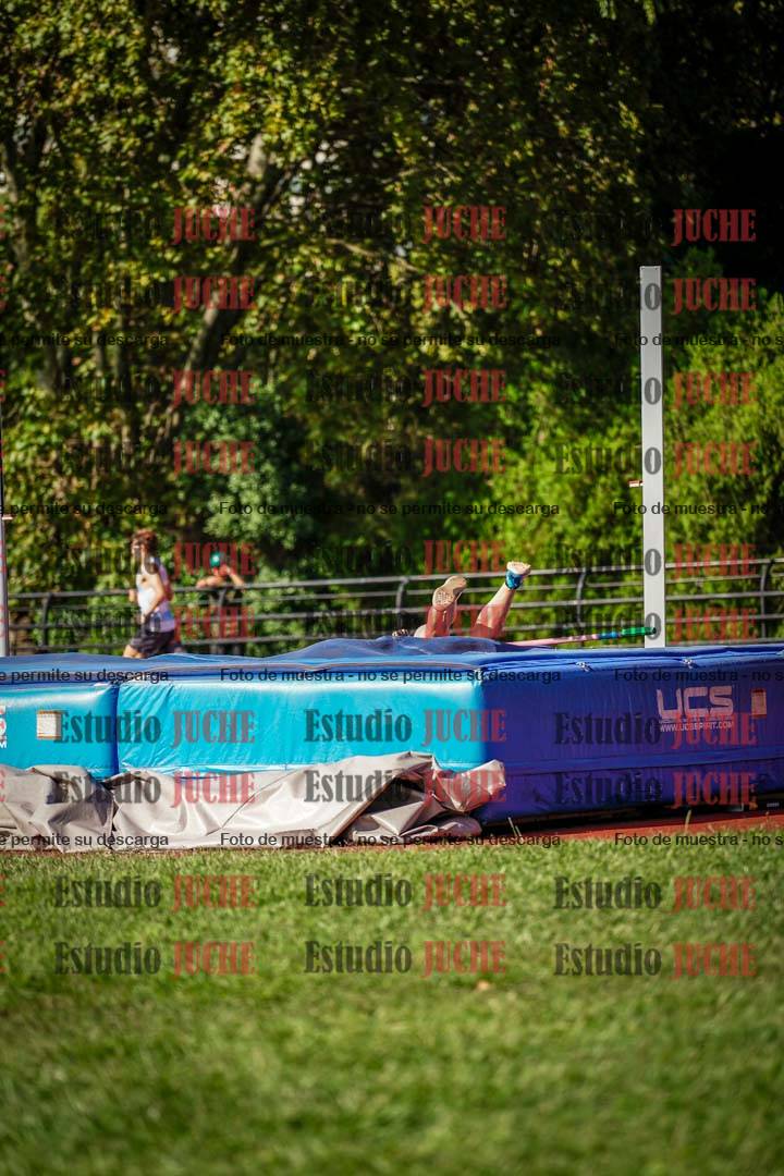 Fotos del salto en alto de mujeres