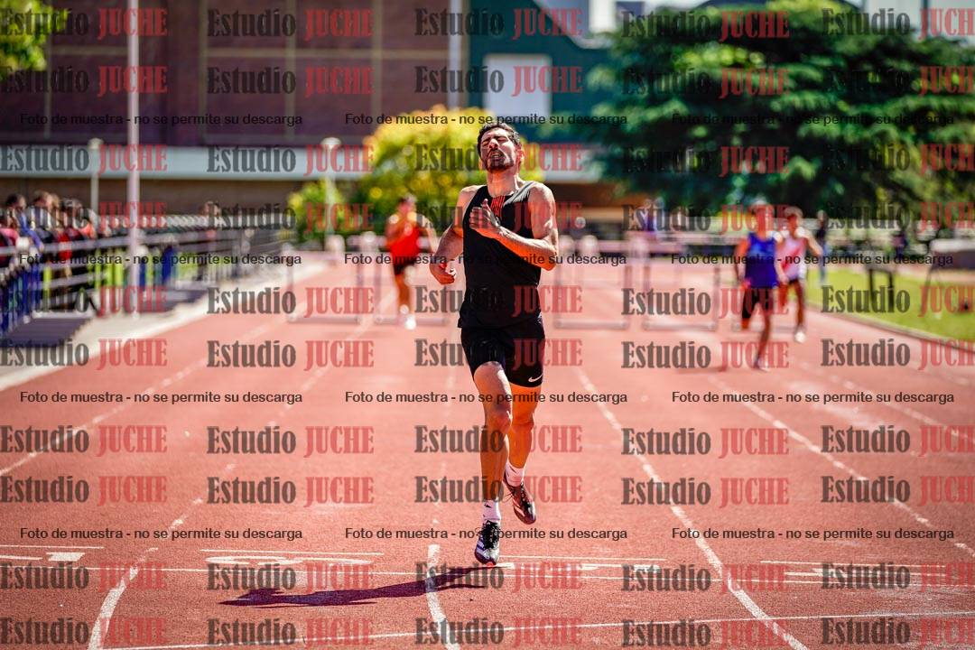 Fotos de los 400 m con vallas de varones
