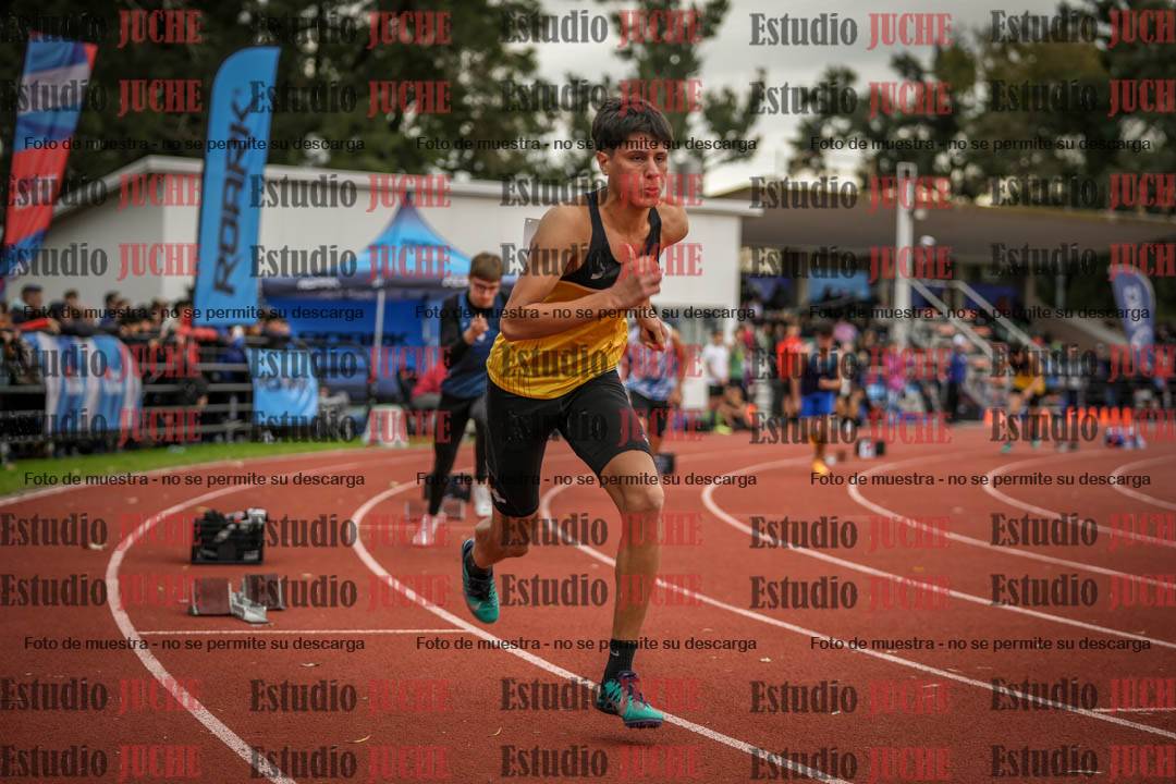 Fotos de los 400 m con vallas de varones