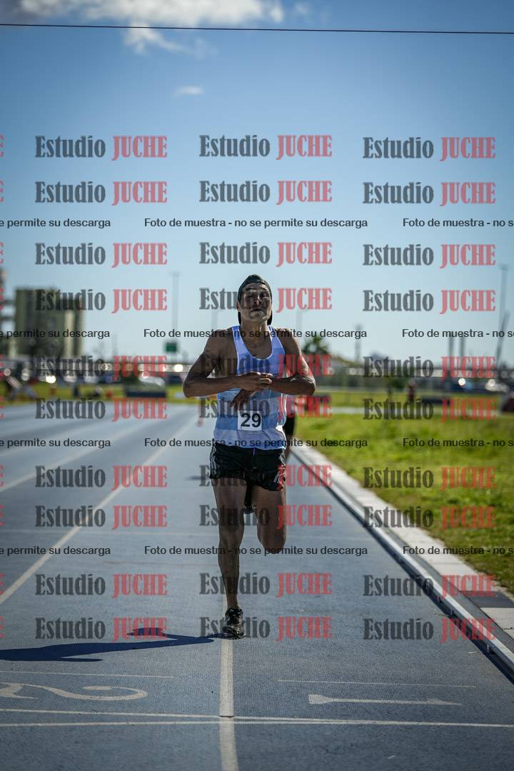 Fotos de los 3000 m con obstáculos de varones