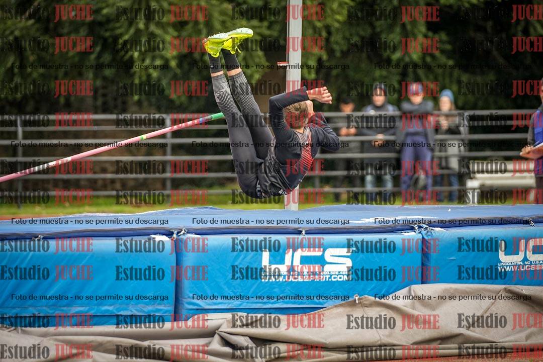 Fotos del salto en alto de varones