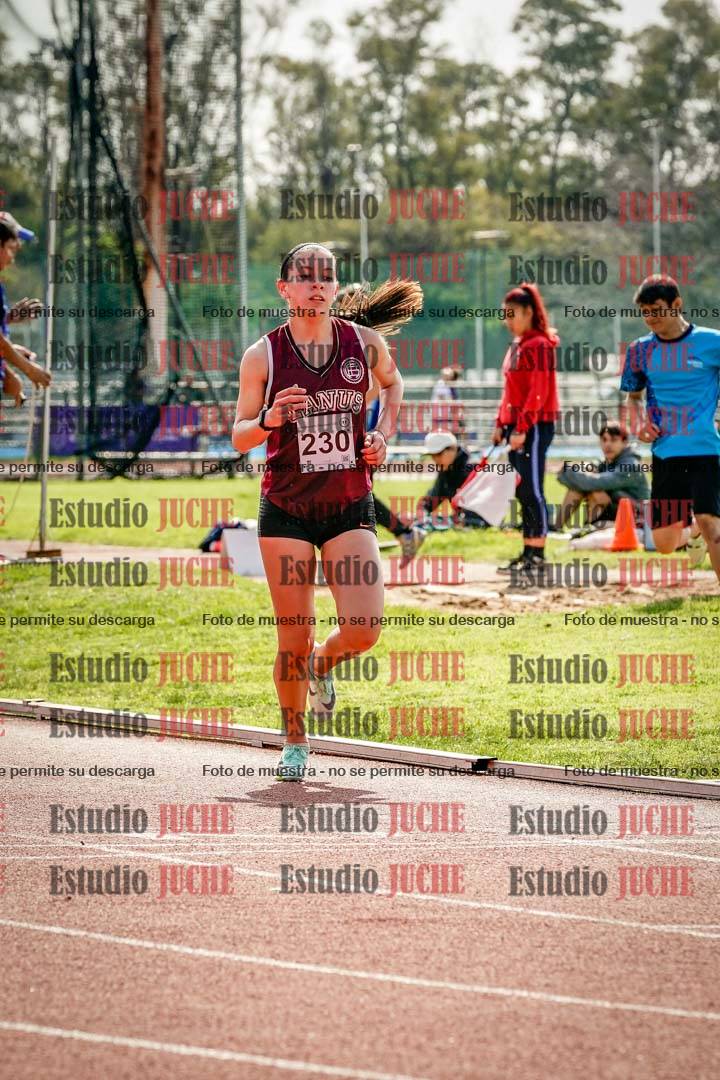 Fotos de los 1500 m con obstáculos de mujeres