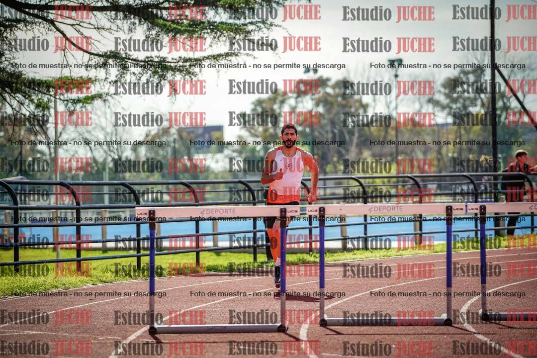 Fotos de los 400 m con vallas de varones