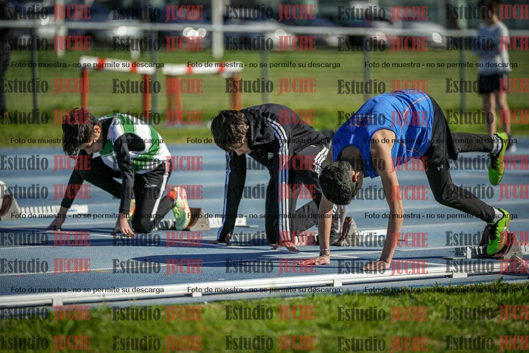 Fotos de los 80 m llanos de varones - U14