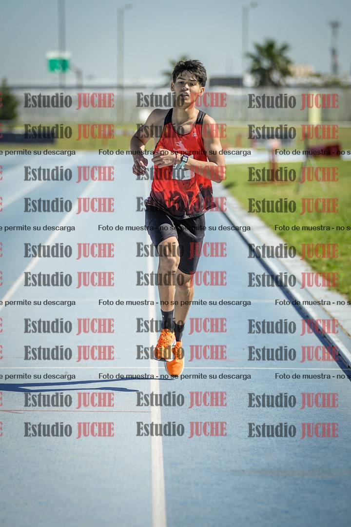 Fotos de los 5000 m de mujeres y varones - serie 1