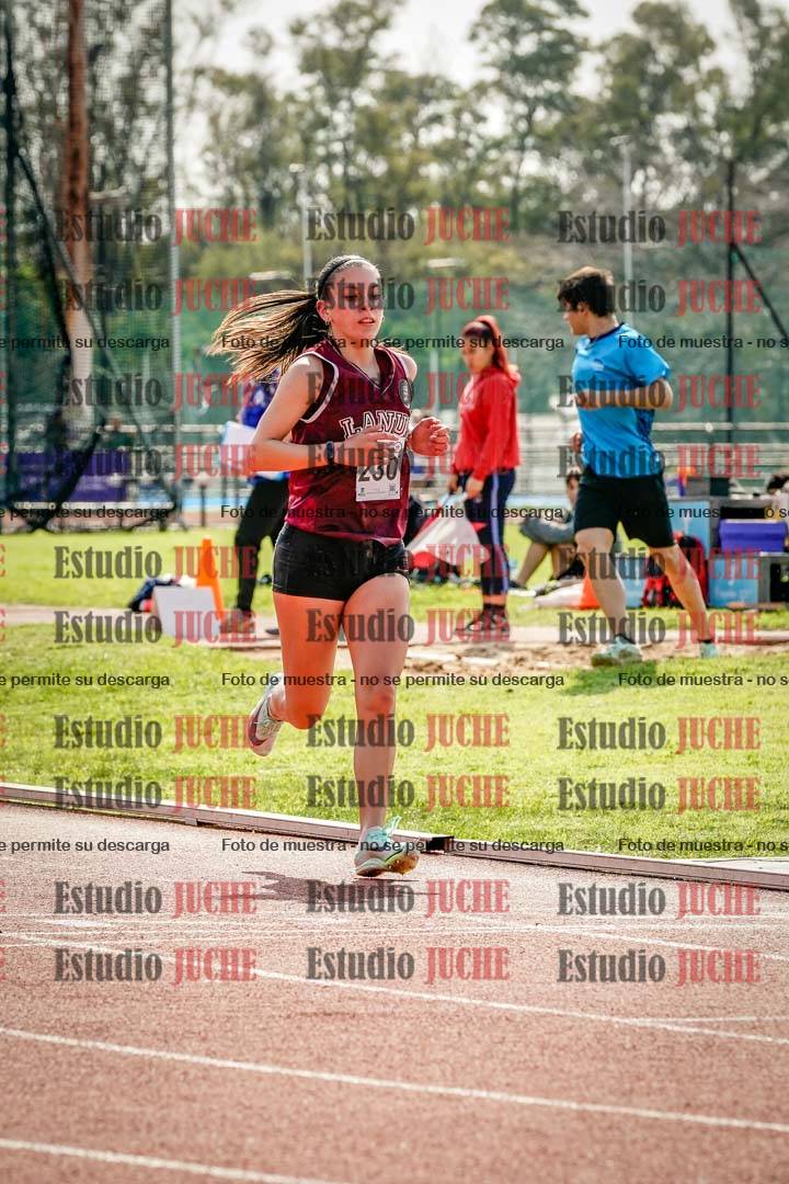 Fotos de los 1500 m con obstáculos de mujeres