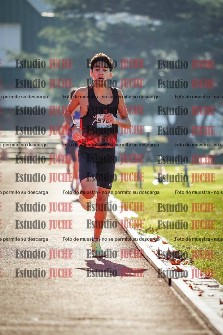 Fotos de los 2400 m de varones