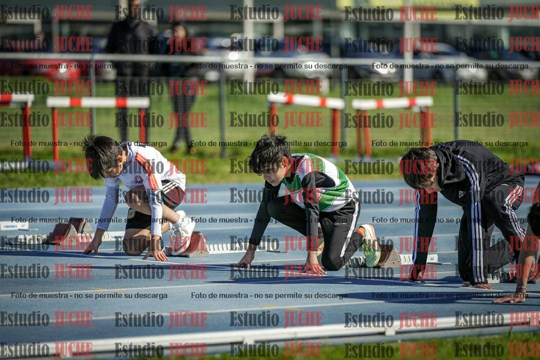 Fotos de los 80 m llanos de varones - U14