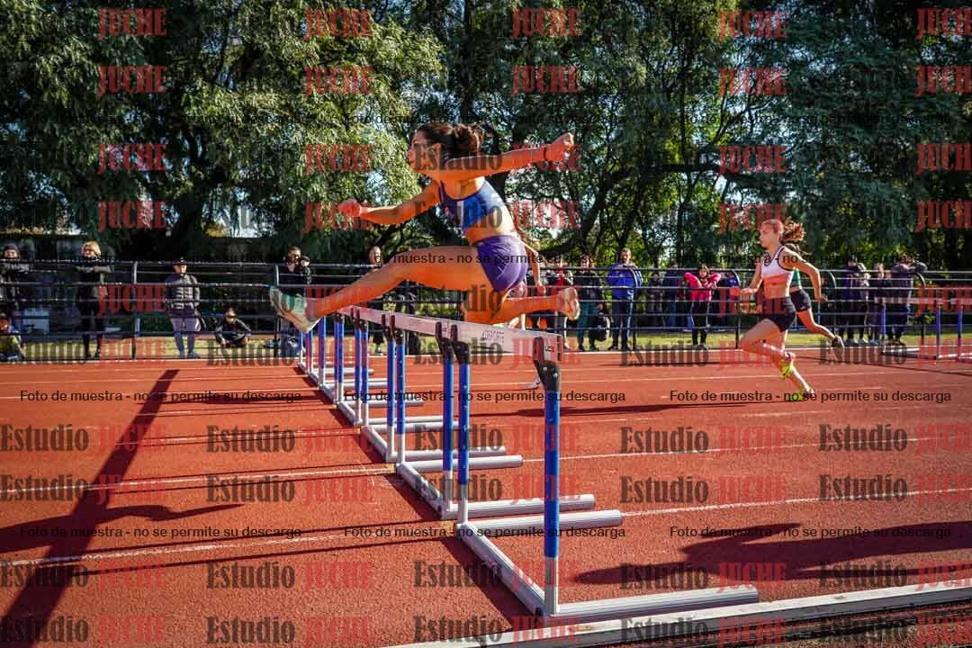 Fotos de los 100 m con vallas de mujeres