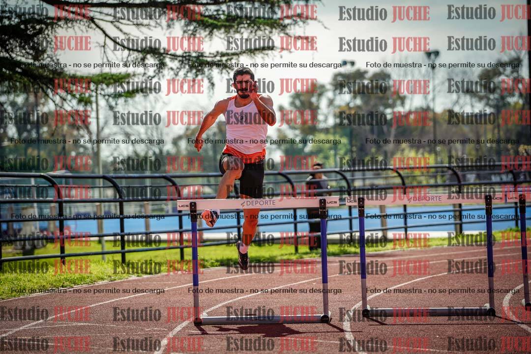 Fotos de los 400 m con vallas de varones