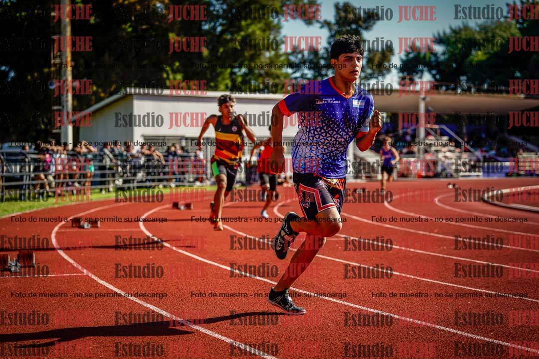 Fotos de los 400 m con vallas de varones