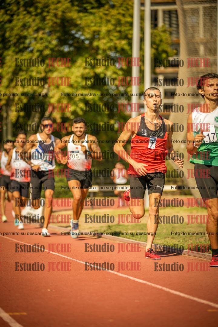 Fotos de los 3000 m llanos de varones
