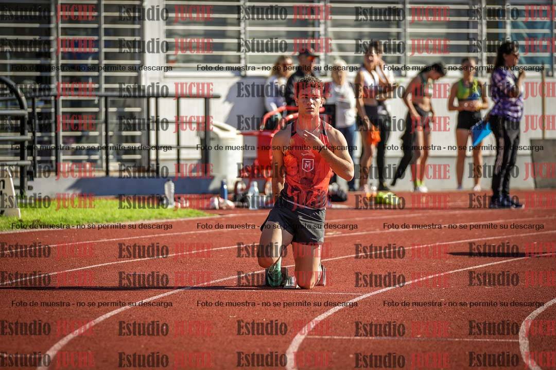 Fotos de los 400 m con vallas de varones
