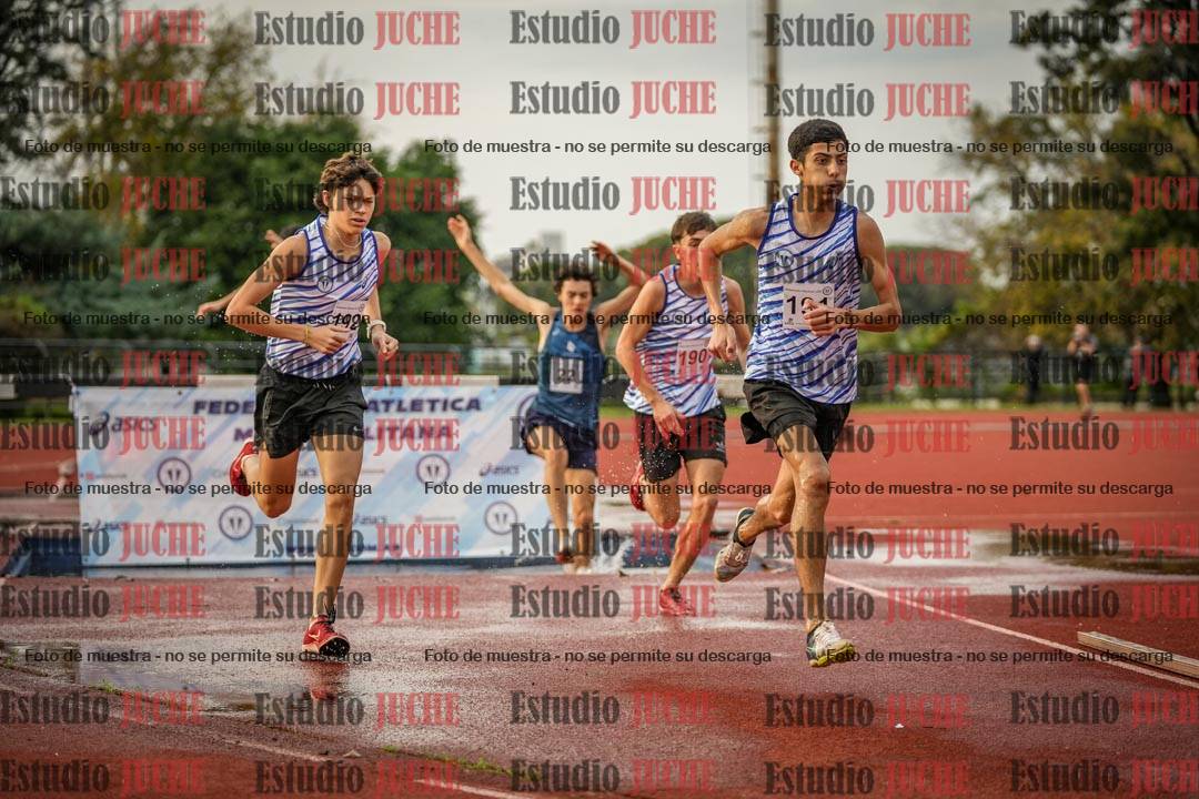 Fotos de los 3000 m con obstáculos de varones
