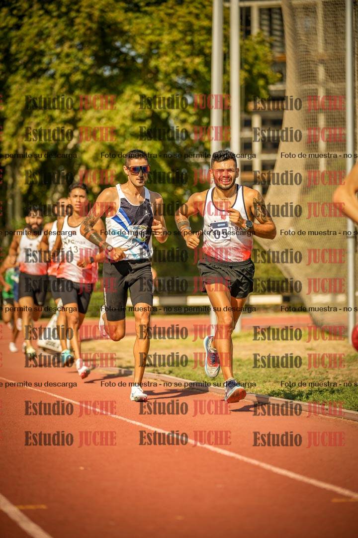 Fotos de los 3000 m llanos de varones