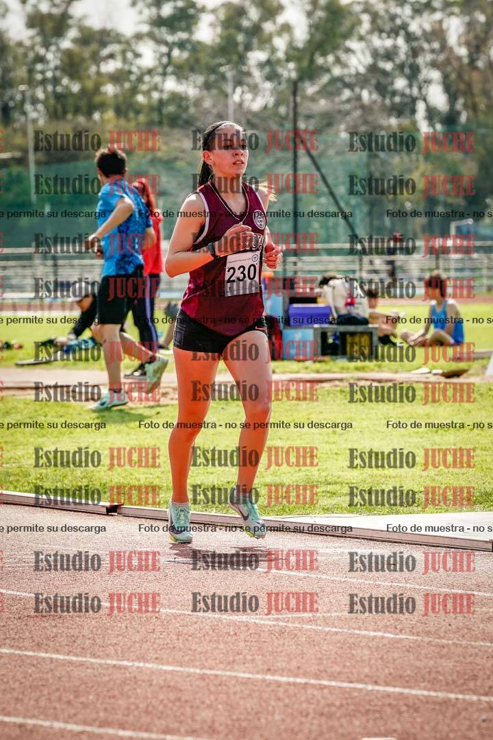 Fotos de los 1500 m con obstáculos de mujeres