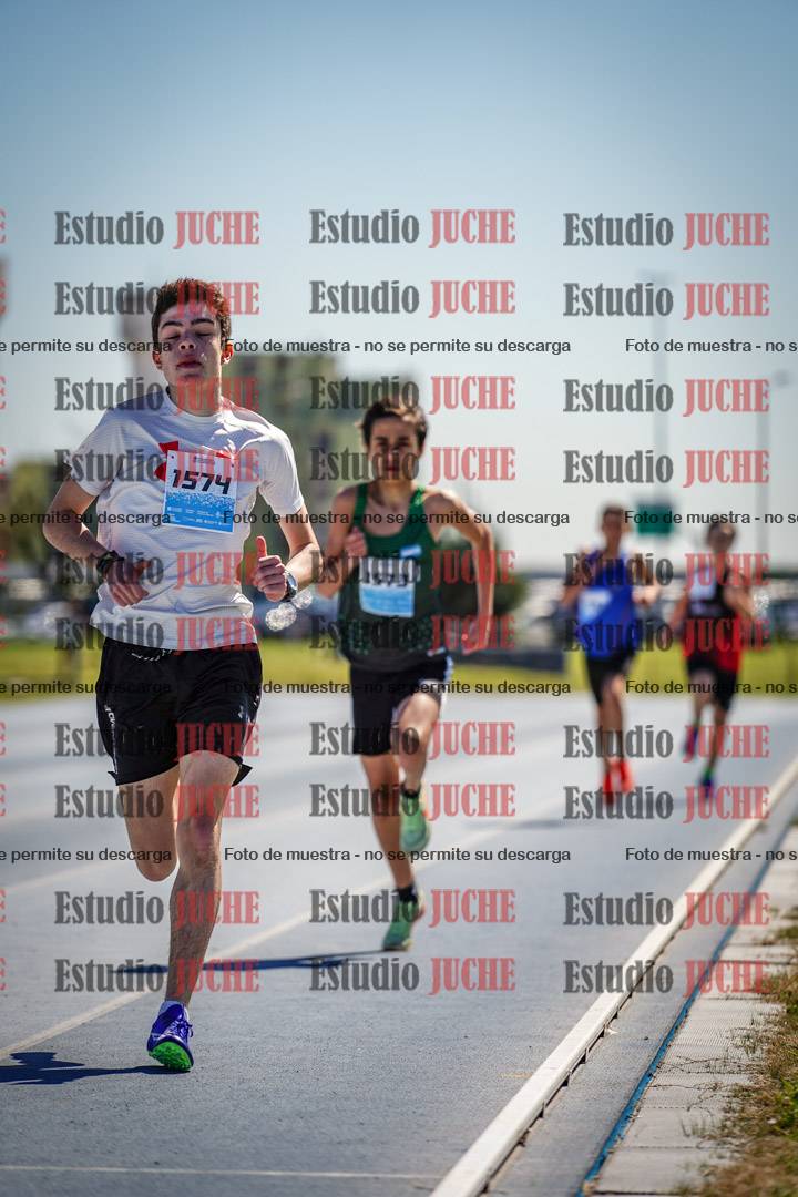 Fotos de los 600 m llanos de varones