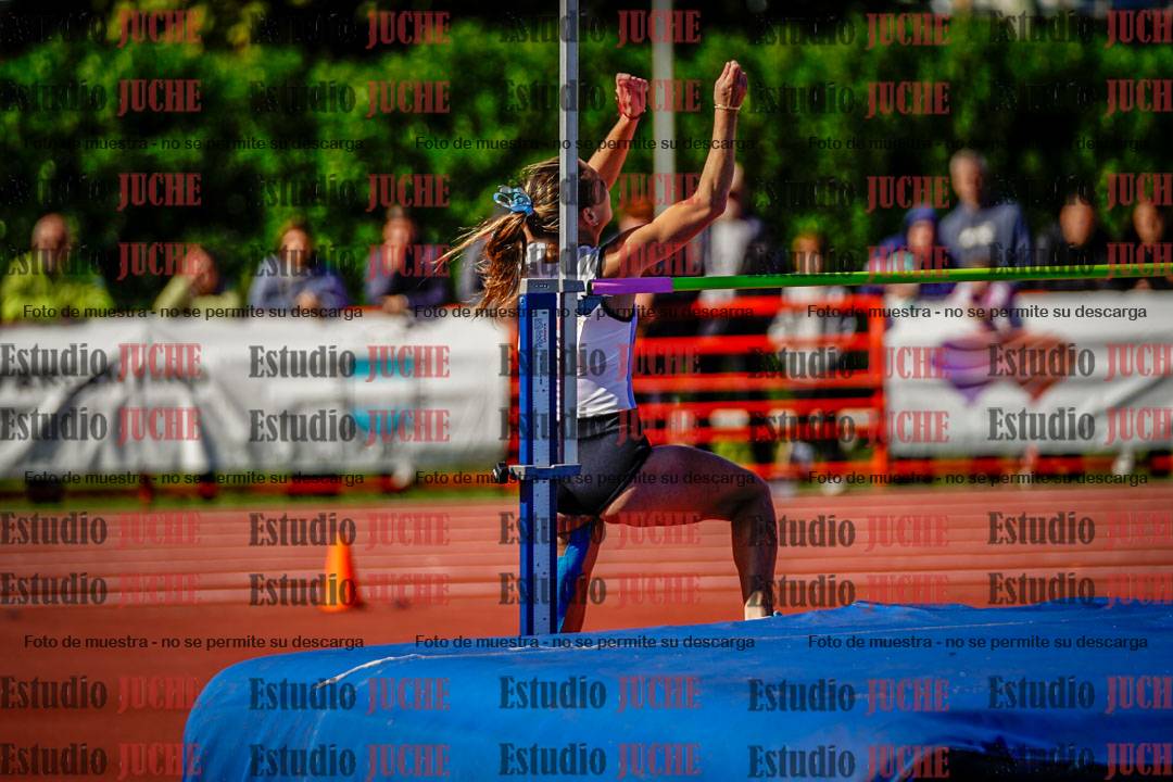 Fotos del salto en alto de mujeres - hepta 2