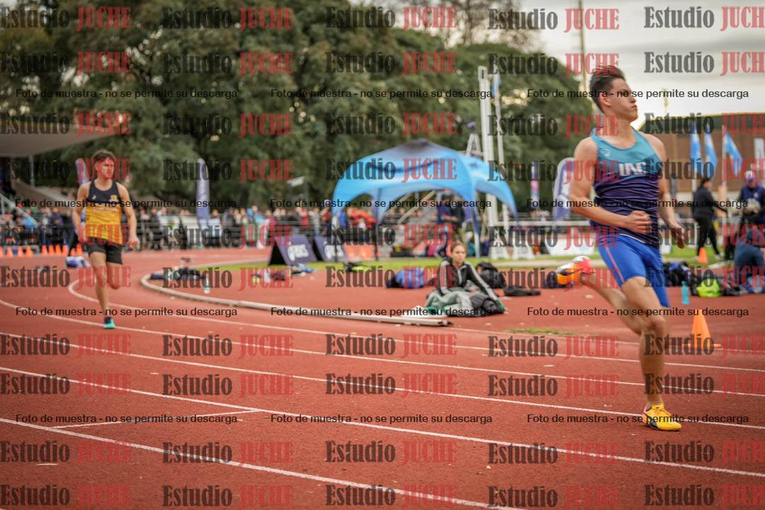 Fotos de los 400 m con vallas de varones