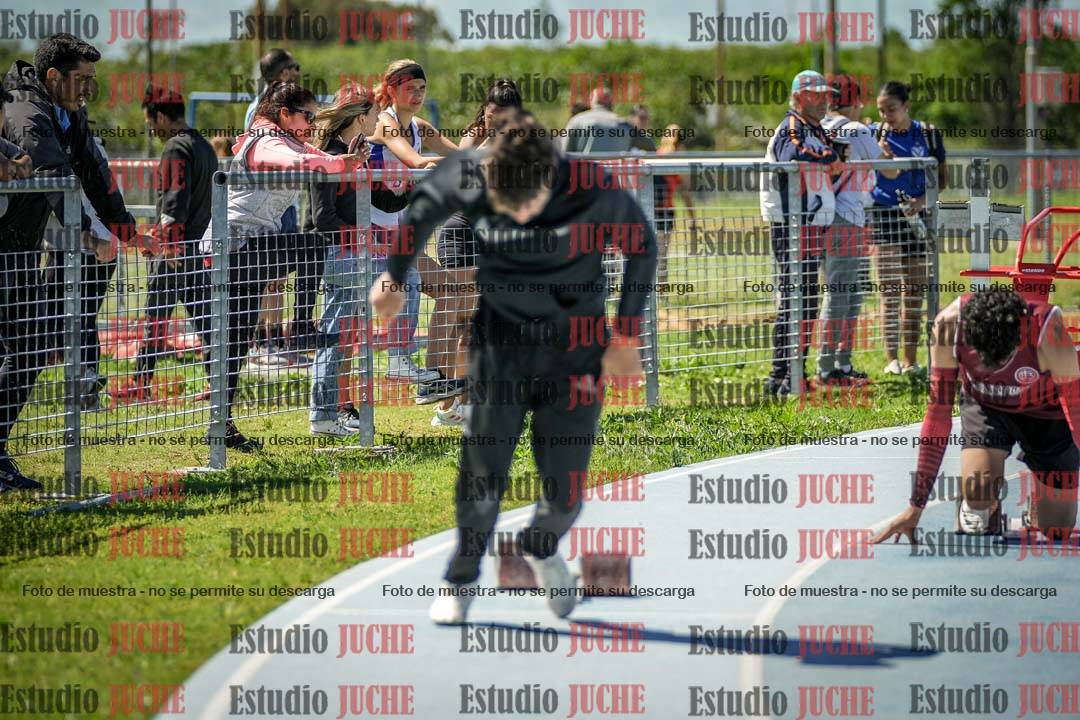 Fotos de los 200 m llanos de varones
