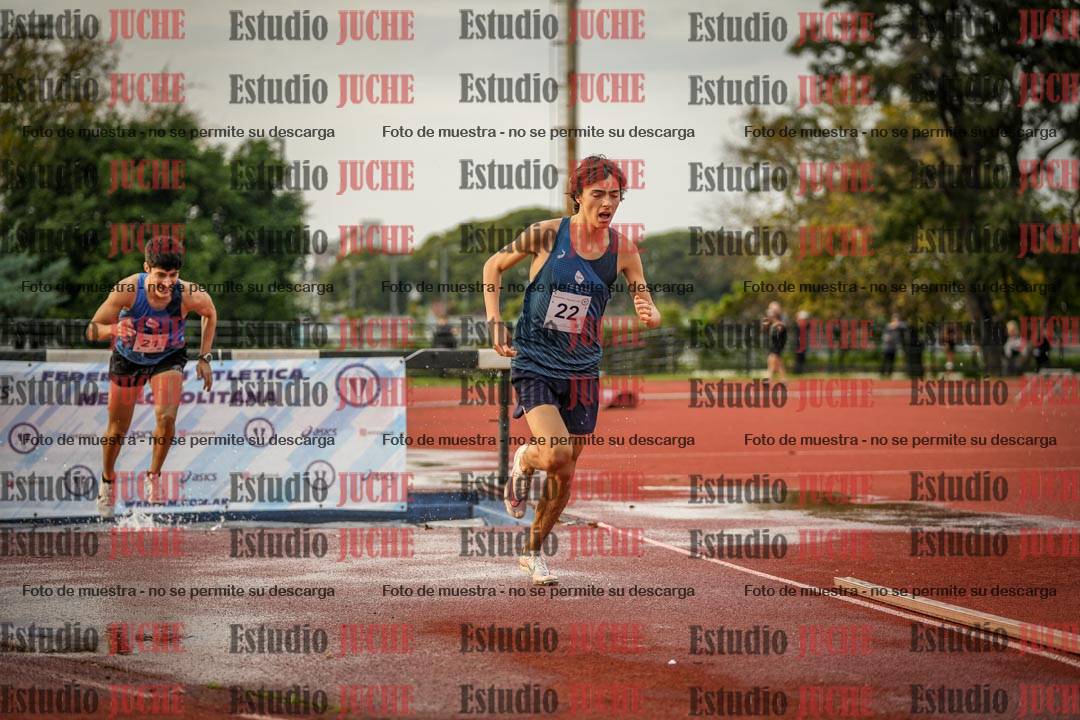 Fotos de los 3000 m con obstáculos de varones