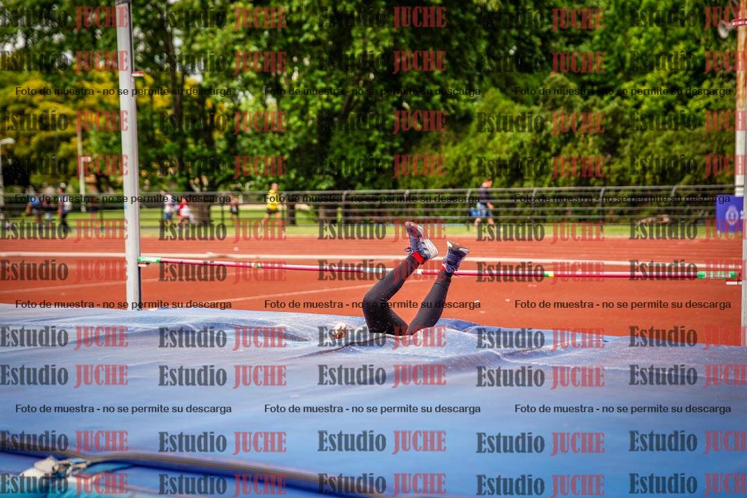 Fotos del salto en alto de mujeres