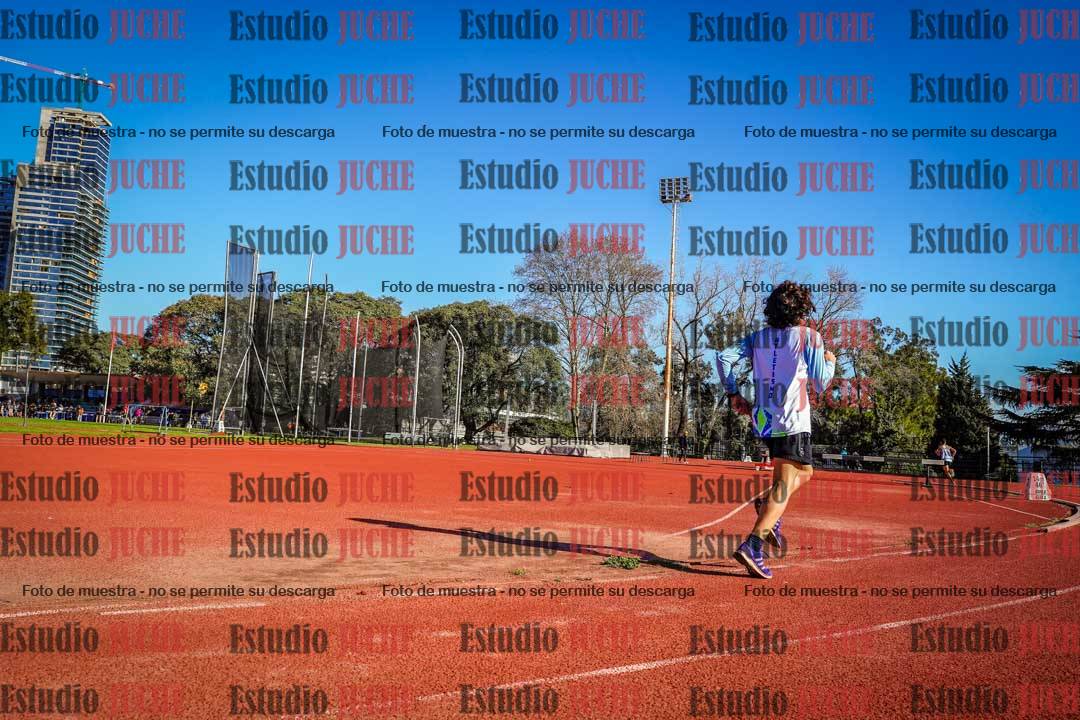 Fotos de los 2400 m llanos de varones