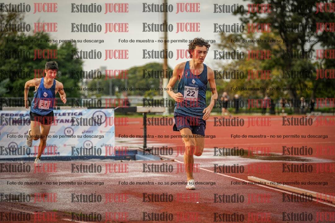 Fotos de los 3000 m con obstáculos de varones