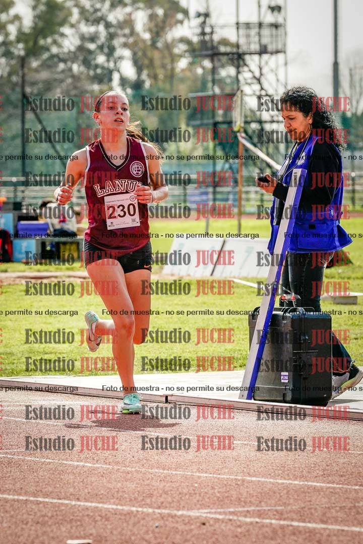Fotos de los 1500 m con obstáculos de mujeres