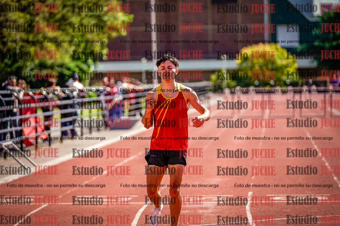 Fotos de los 400 m con vallas de varones