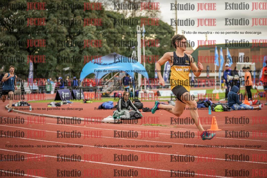 Fotos de los 400 m con vallas de varones