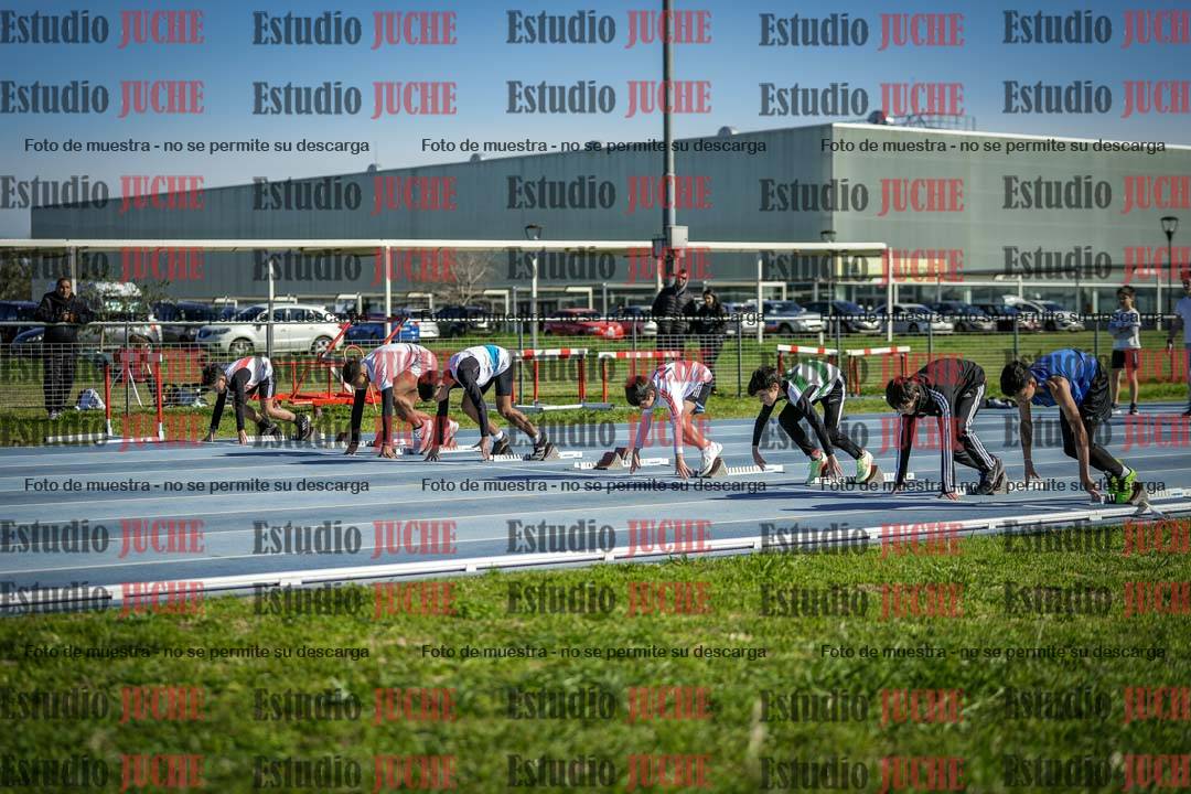 Fotos de los 80 m llanos de varones - U14