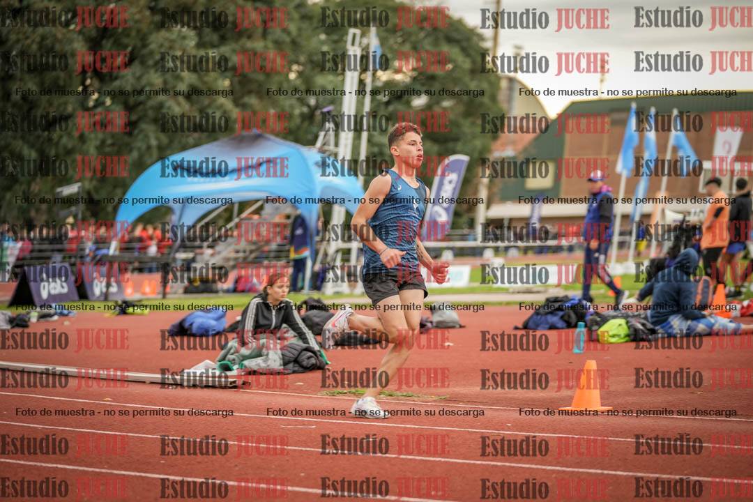 Fotos de los 400 m con vallas de varones