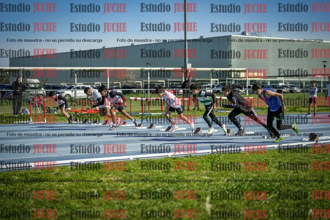 Fotos de los 80 m llanos de varones - U14