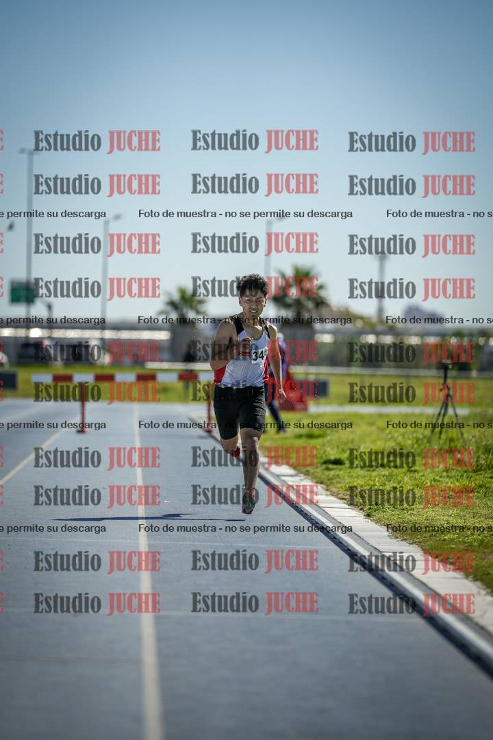 Fotos de los 3000 m con obstáculos de varones
