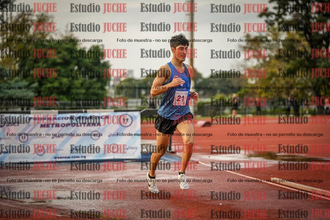 Fotos de los 3000 m con obstáculos de varones