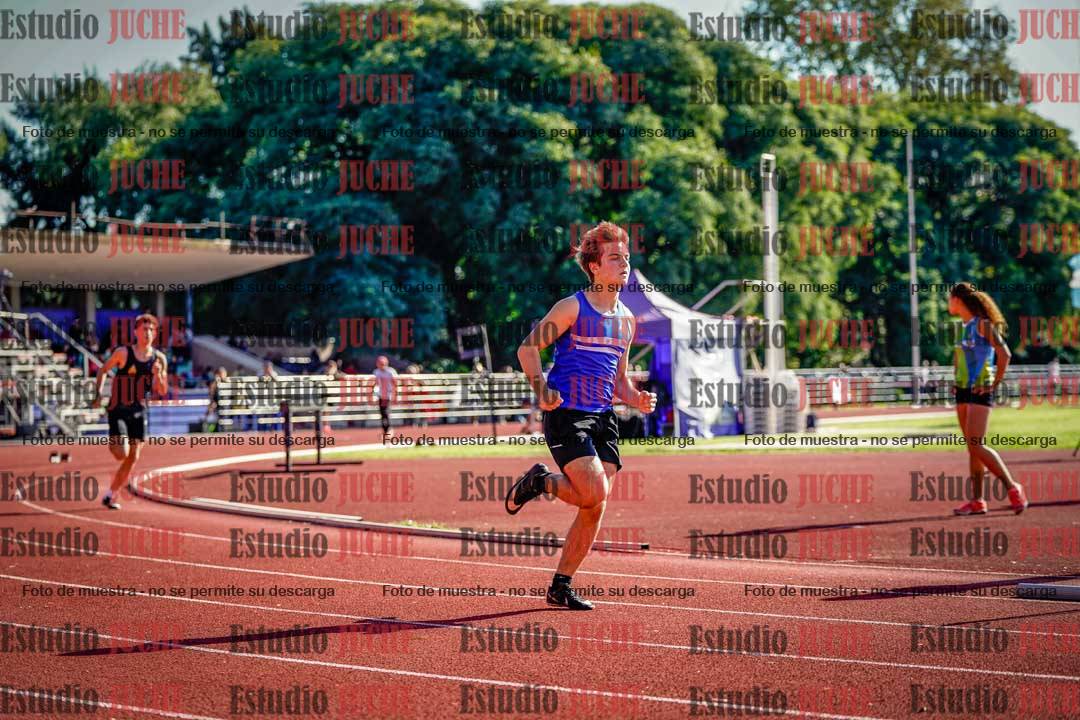 Fotos de los 400 m con vallas de varones