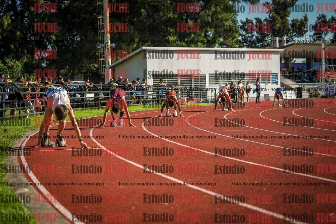 Fotos de los 400 m con vallas de varones