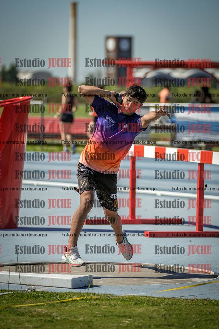 Fotos del lanzamiento de bala de varones