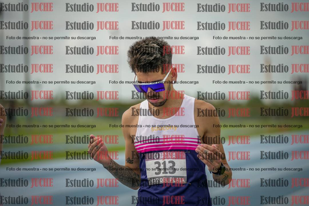 Fotos de los 1000 m llanos de varones