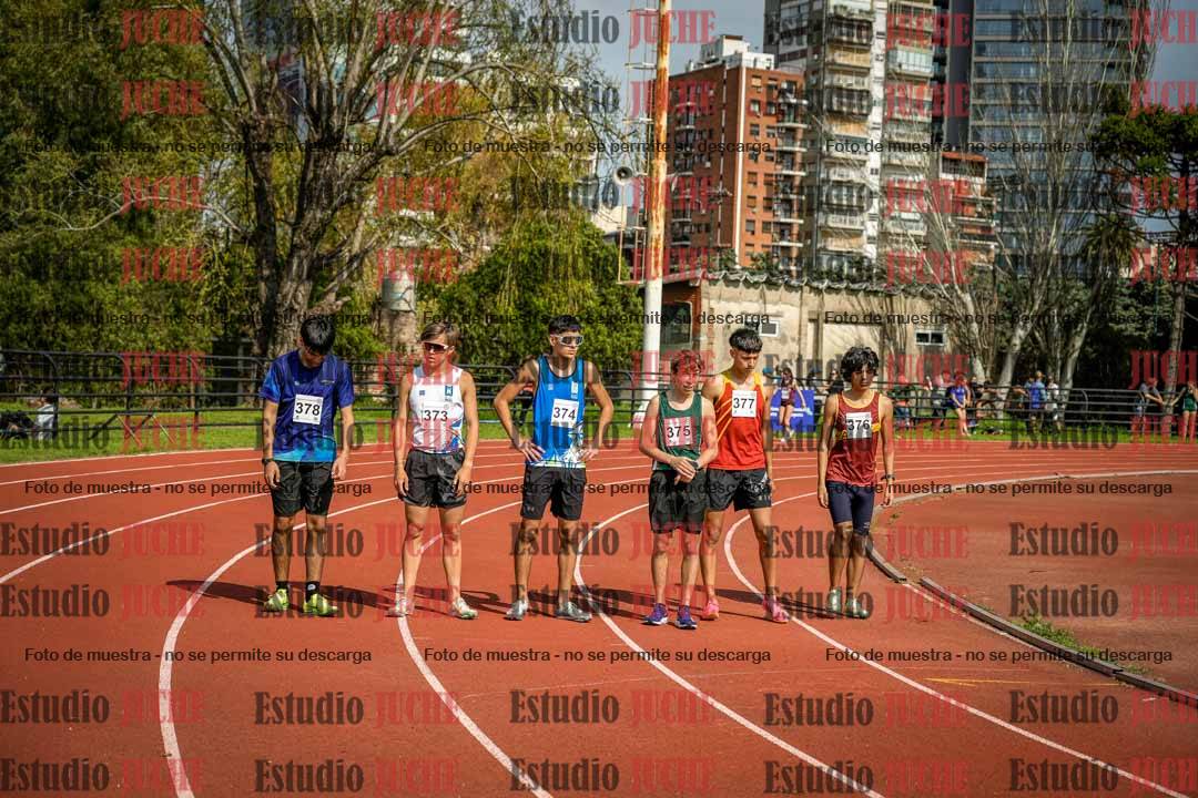 Fotos de los 1500 m con obstáculos de varones