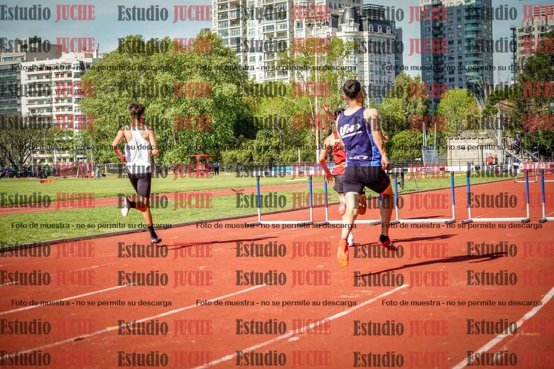 Fotos de los 400 m con vallas de varones