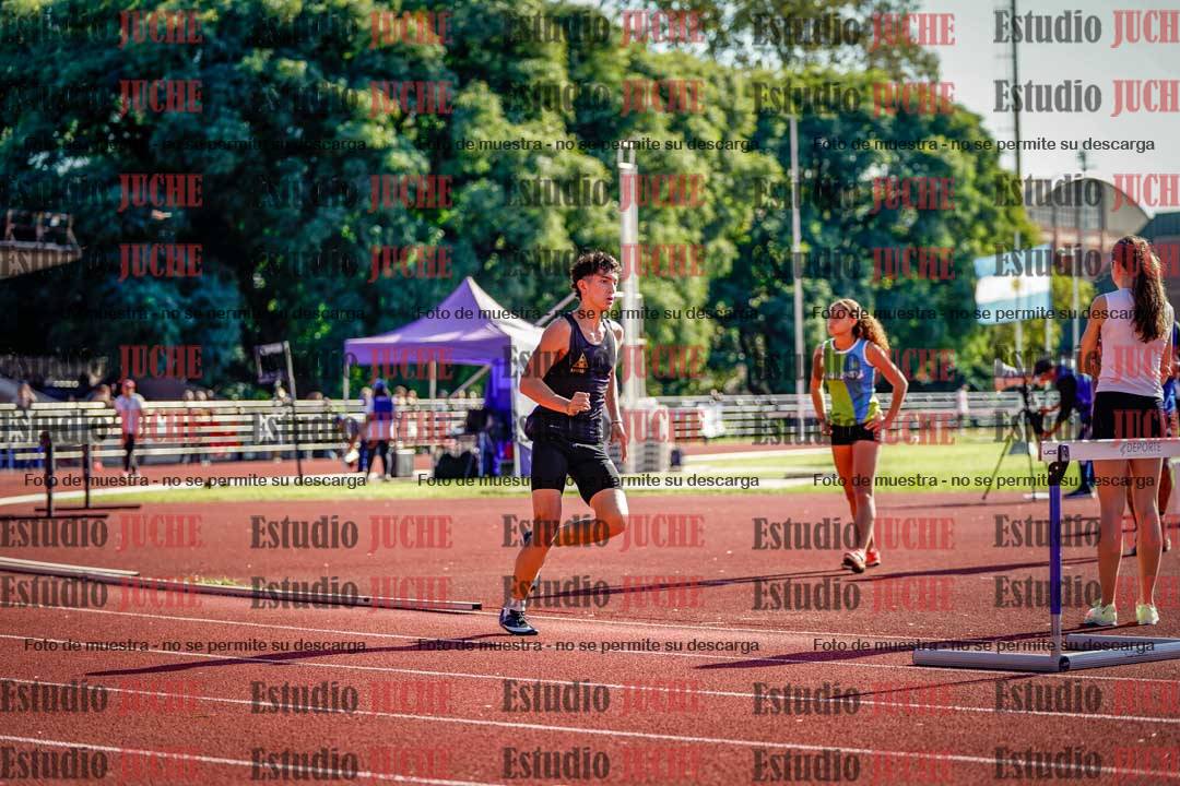 Fotos de los 400 m con vallas de varones