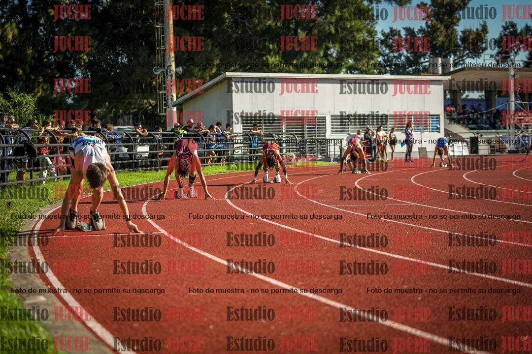 Fotos de los 400 m con vallas de varones