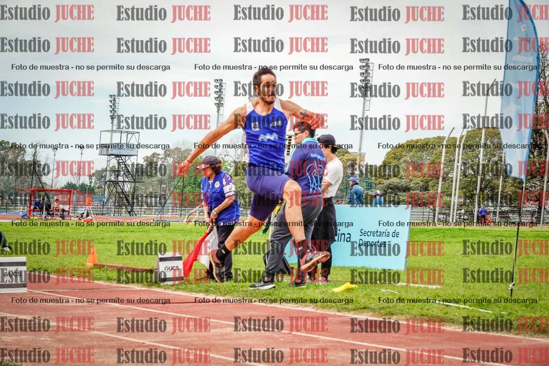 Fotos del salto triple de varones
