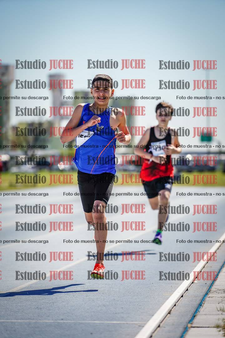 Fotos de los 600 m llanos de varones