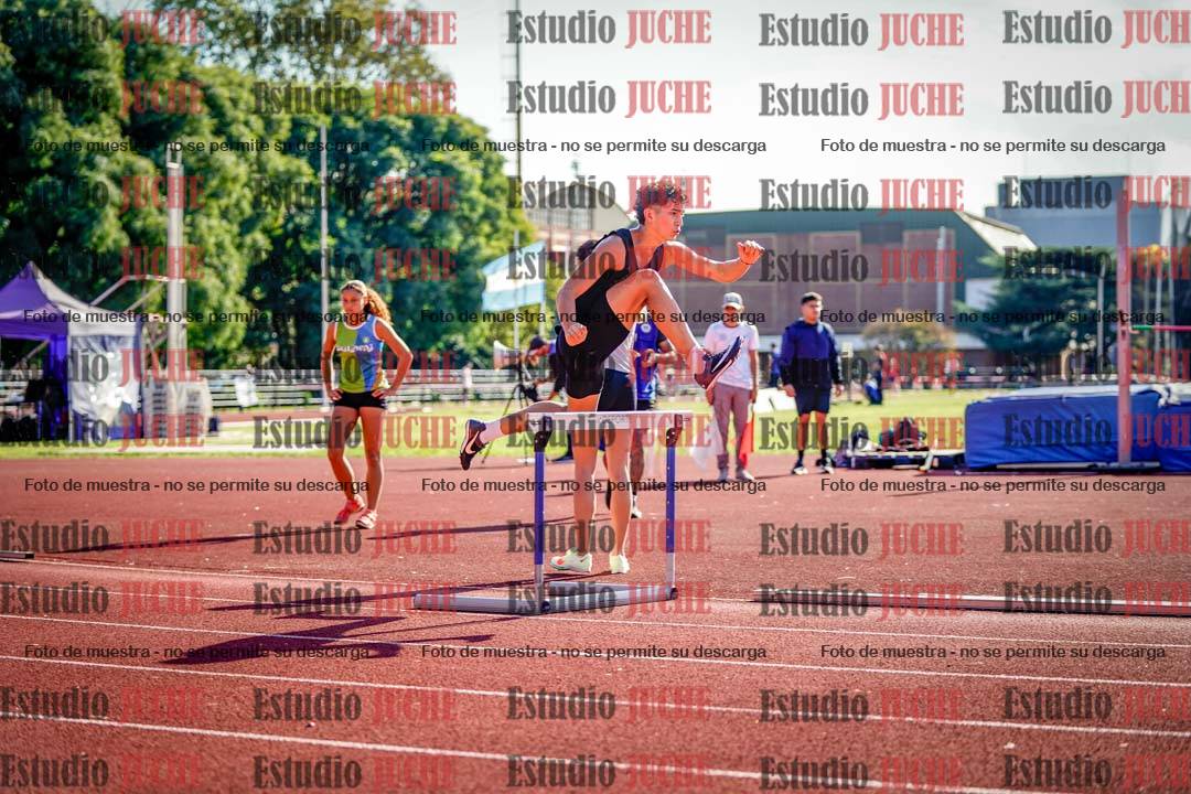 Fotos de los 400 m con vallas de varones